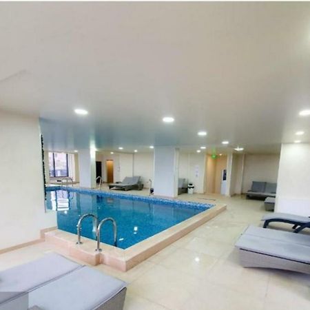 Alezzi Beach Vibe Family Studio With Spa Piscina Interioara Incalzita Sauna Jacuzzi Gym 那沃达利 外观 照片